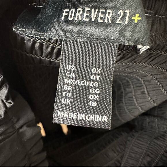 Forever21 Plus Gauze Bodycon Mini Little Black Going Out Dress NWOT 0X 14/16 - Picture 5 of 6